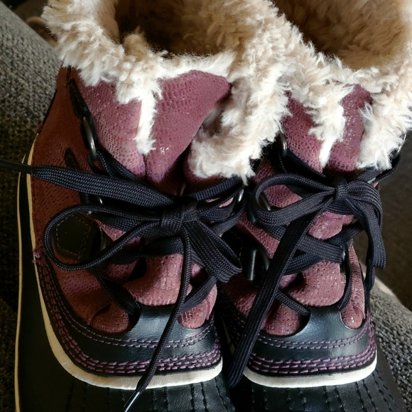 Sorel Tivoli Waterproof Purple Black Winter Boots Size 7.5 - Picture 7 of 15